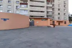 Апартаменты на проспекте Карла Маркса 68, Омск