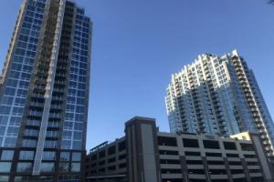 FRONTDESK Uptown Apts with City Views Charlotte, Шарлотт