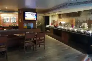 Отель «Regenta Place Bangalore, Cunningham Road», Бангалор