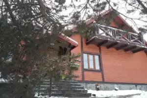 Nad Prutom Apartment, Татаров