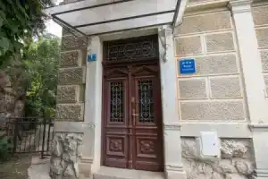 Apartments Rezine, Ловран