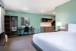 ECHO Suites Extended Stay by Wyndham Springfield Airport PLZ, Спрингфилд