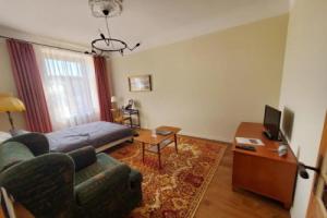 Stories Writer's AP 40sqm Renovated Free parking, Рига