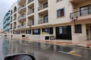 Comfortable Apartment Very Close To Ghadira Bay, Мелиха
