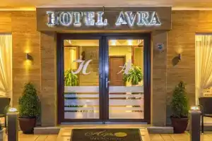 Hotel «Avra», Перея