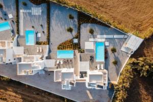 Villa Ama Plaka With 3 Bedrooms and 3 Bathrooms, Микри-Вигла
