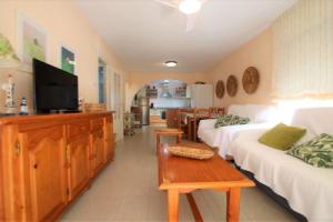 Sea-view Apartment in La Manga with Garden, Ла-Манга