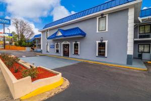 Отель «Rodeway Inn & Suites Fort Jackson», Колумбия
