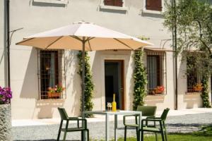 Palazzo Trevignane appartamento La Bella Scuderia, Сан-Феличе-дель-Бенако