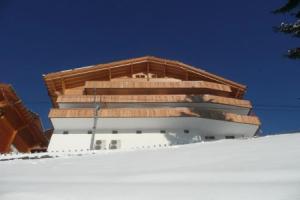 Holiday flat #1, Chalet Aberot, Wengen, Switzerland, Венген