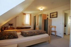 Lake View Modern Retreat, Пёль