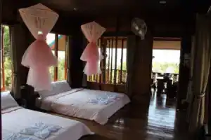 Angthong Beach Resort, Koh Phaluai, Сурат-Тхани