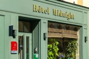 Midnight Hotel Paris, Париж
