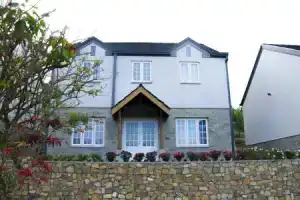 База отдыха «Lakeside Cottages», Нувара-Элия