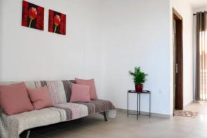 Katerina Apt 1 - Balcony & Great views near Beach, Агиа Марина