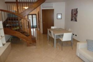 Casa Cuore - Love Pets - Fronte Ospedale Sacro Cuore, Неграр