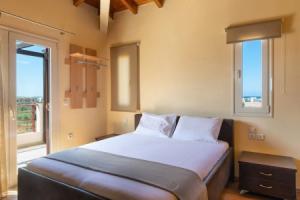 Apollo Sea View Apartment, Гувес