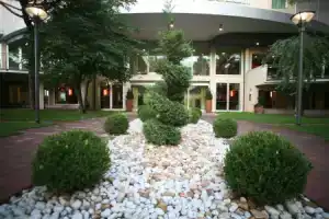 Hotel «Embassy & Boston», Червия-Милано-Мариттима