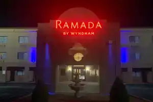 Отель «Ramada by Wyndham Santa Fe», Санта-Фе