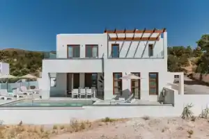 Villa Oriens, Геннади