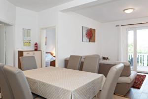 Stunning Home in Tisno With Outdoor Swimming Pool, Wifi and 3 Bedrooms, Тисно