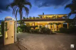 Tonicello Hotel Resort & Spa, Капо-Ватикано