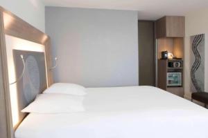 Отель «Novotel Bordeaux Lac», Бордо