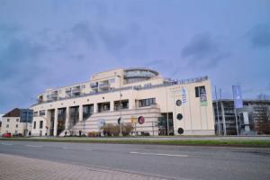 H24 Factory Apartments Wolfsburg, Вольфсбург