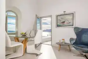 Elite Suites Oia, Ия