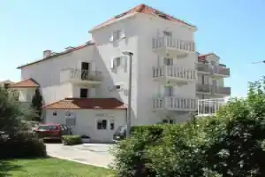 Villa Supetar, Супетар