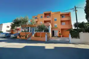 Awesome Home in Privlaka With Wifi and 1 Bedrooms, Привлака