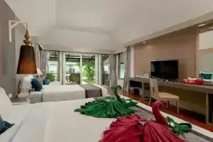 Nakara Long Beach Resort - Sha Extra Plus, Остров Ланта