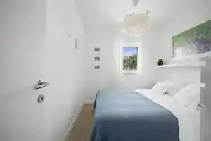 Urban loft next to the beach, Трогир