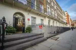 Отель «Lse Passfield Hall», Лондон