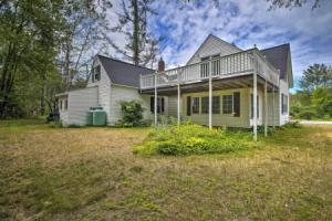 Modern Home ~ 2 Mi to Cranmore Mountain Resort!, Норт-Конвей