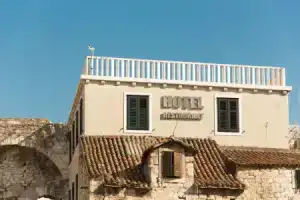 Hotel «Peristil», Сплит