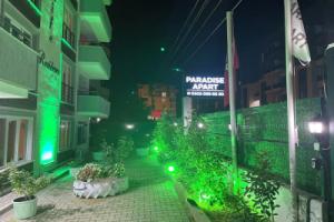 Paradi̇se Apart Otel, Гёрюкле