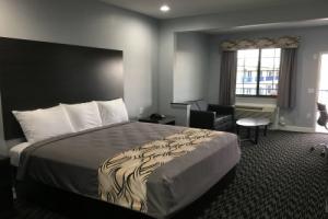 Отель «Fairfield Inn and Suites by Marriott Houston Brookhollow», Хьюстон