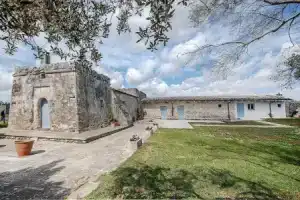 Отель «Masseria Berzario», Мелендуньо
