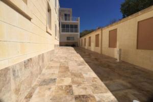 Gozo Windmill Apartments, Кала