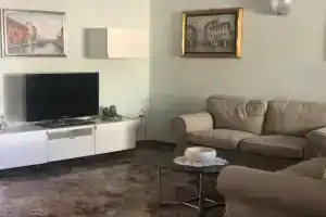 Intera casa - Cà Cataldi, Тулье