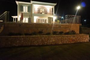 Ionian Living, Кателиос