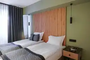Leons Hotel, Чанаккале