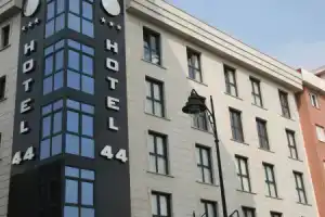 Hotel «44», Хихон