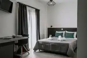 Crystal Studios, Иерисос