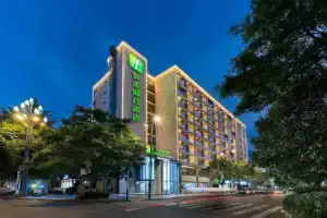 Holiday Inn Express Lijiang Ancient Town by IHG, Лицзян