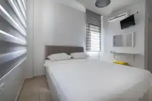 Comfy Room With Shared Pool Near Gumbet Beach, Битез