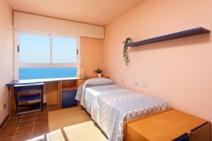 Beach Life Apartment, Exclusive Seafront Triplex, Эль Медано