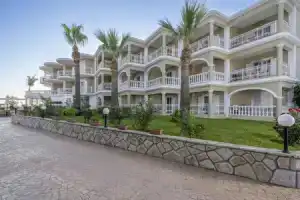 Arkadia Hotel, Кипсели