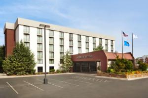 Апарт-отель «Embassy Suites by Hilton Will Rogers Airport», Оклахома-Сити